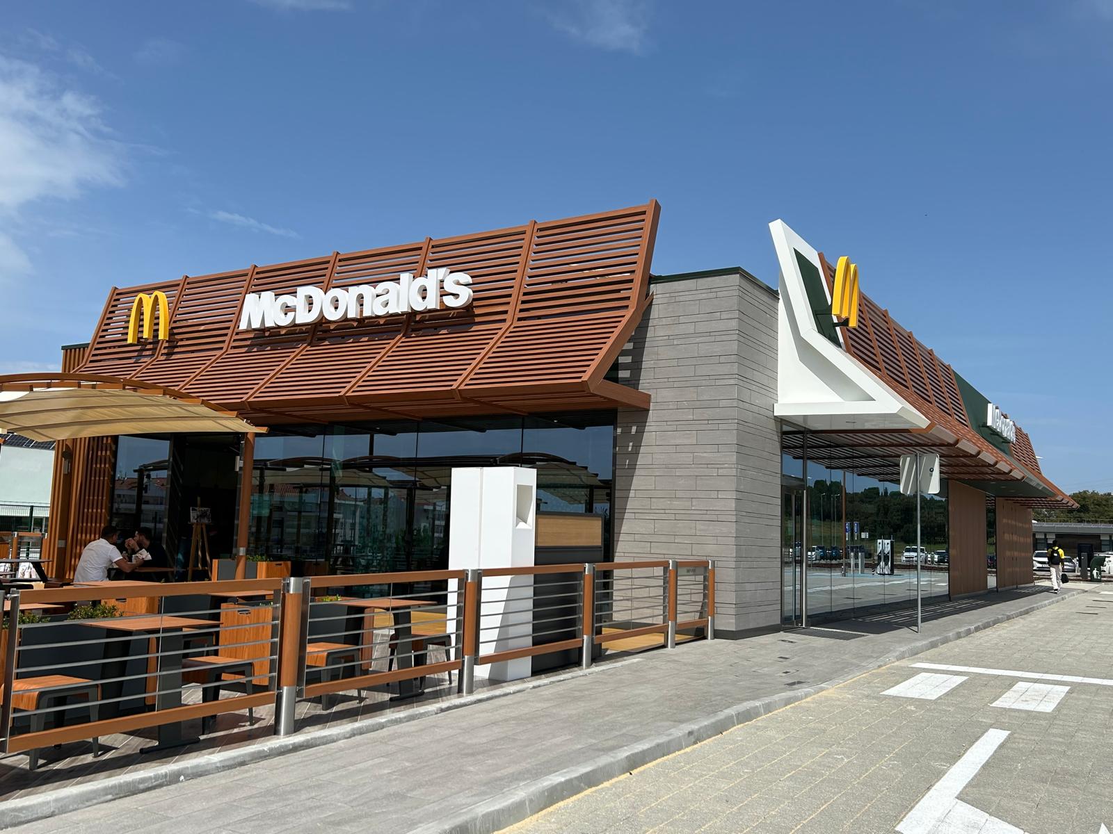 Mcdonald's Moita exterior 