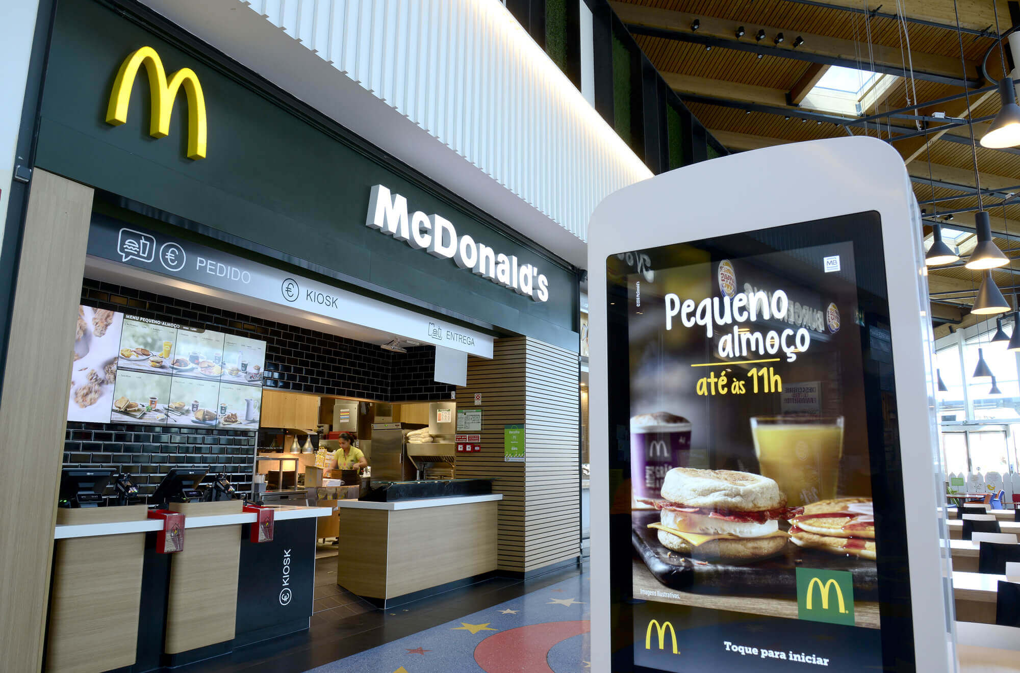 Mcdonald's LoureShopping