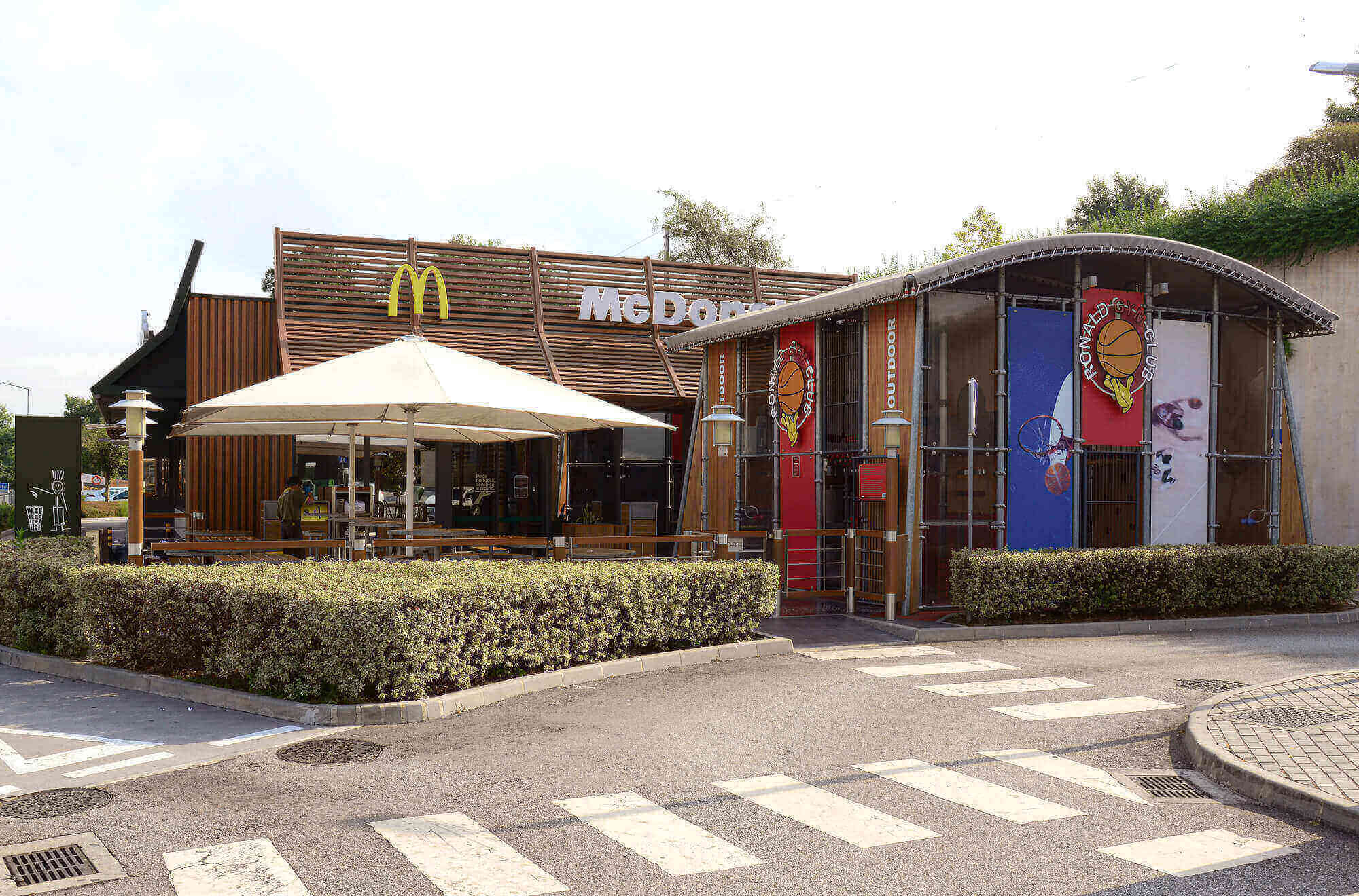 Mcdonald's Guimarães Drive