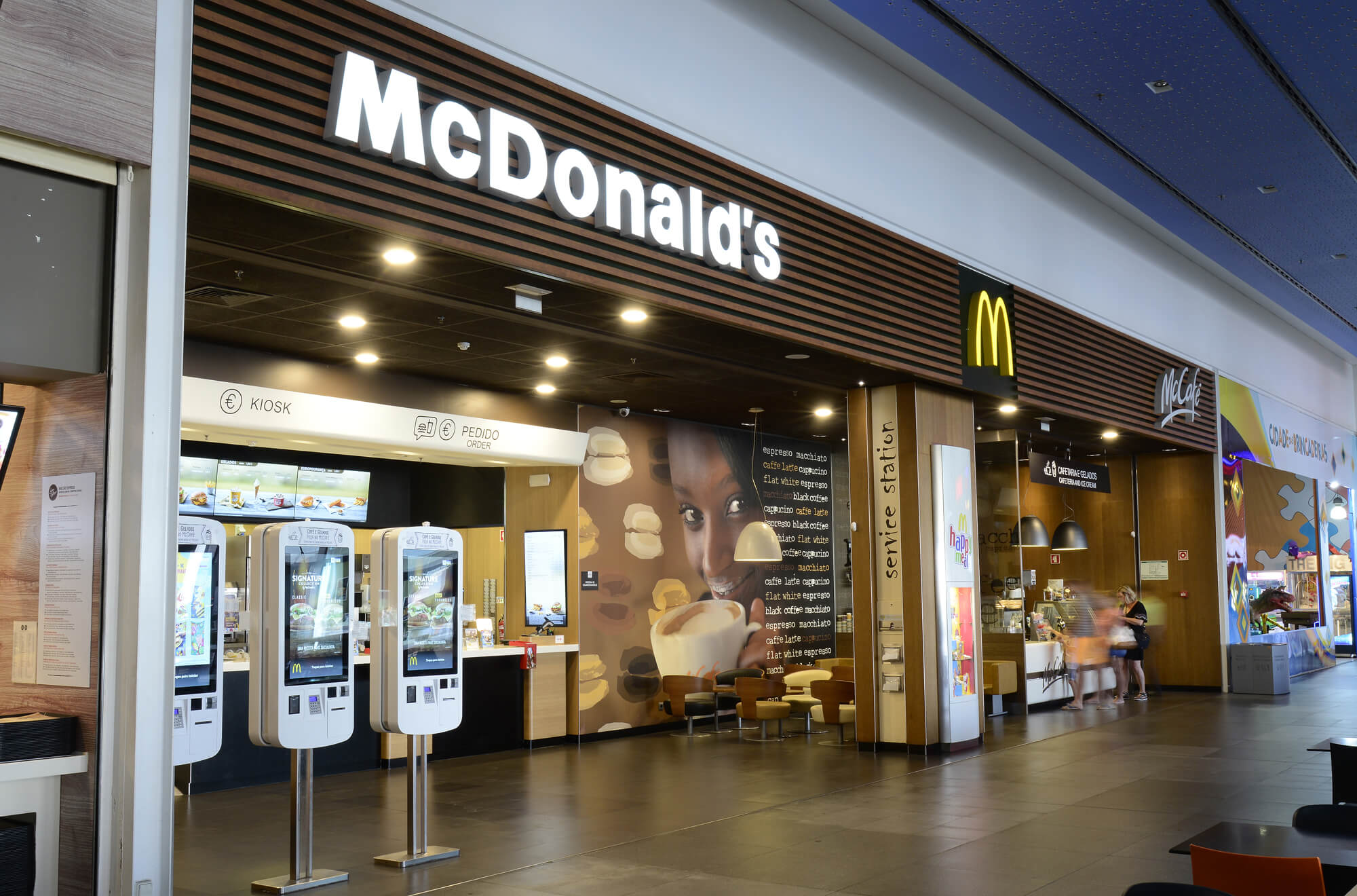 Exterior do restaurante McDonald's