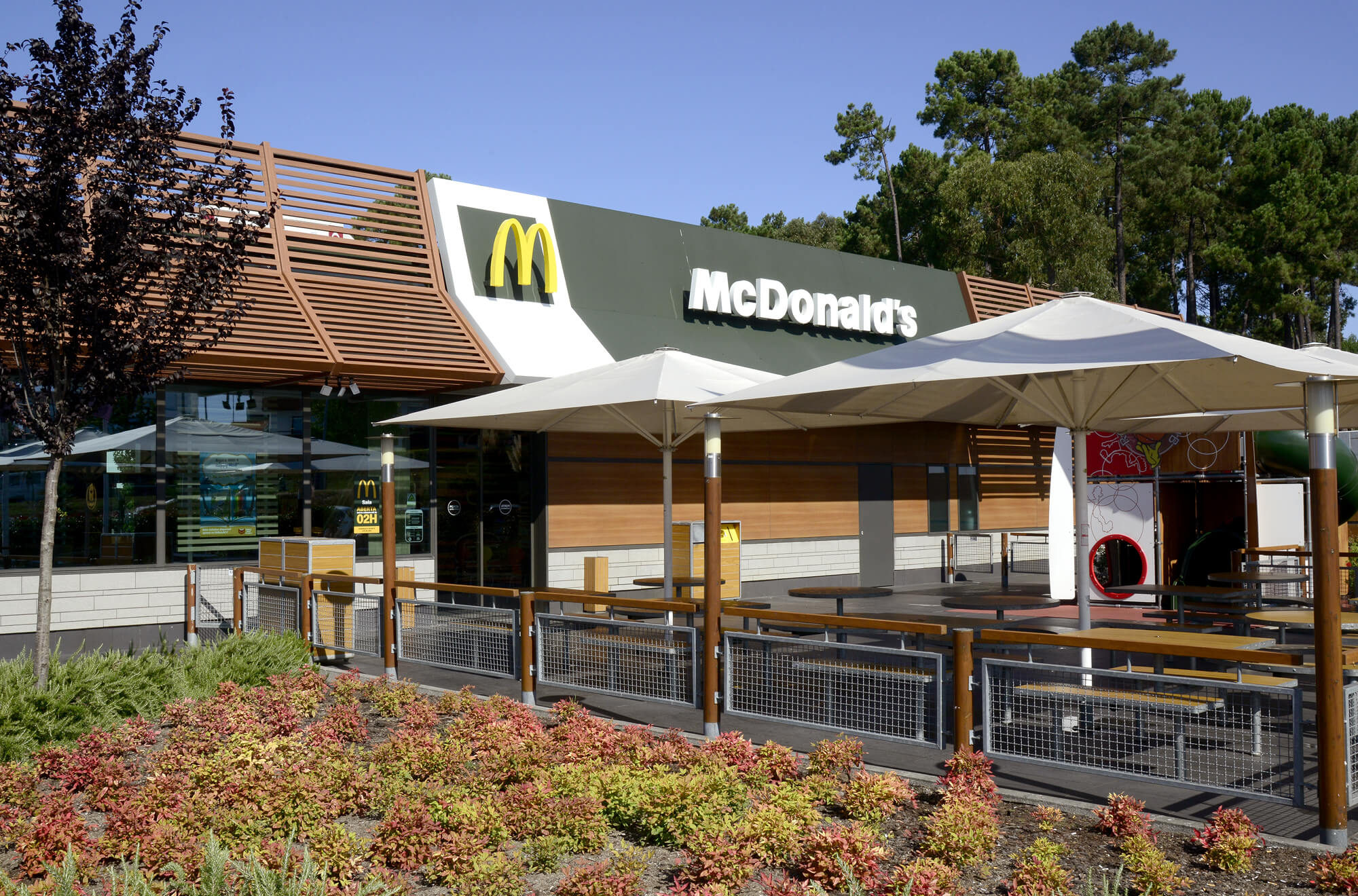Exterior do restaurante McDonald's