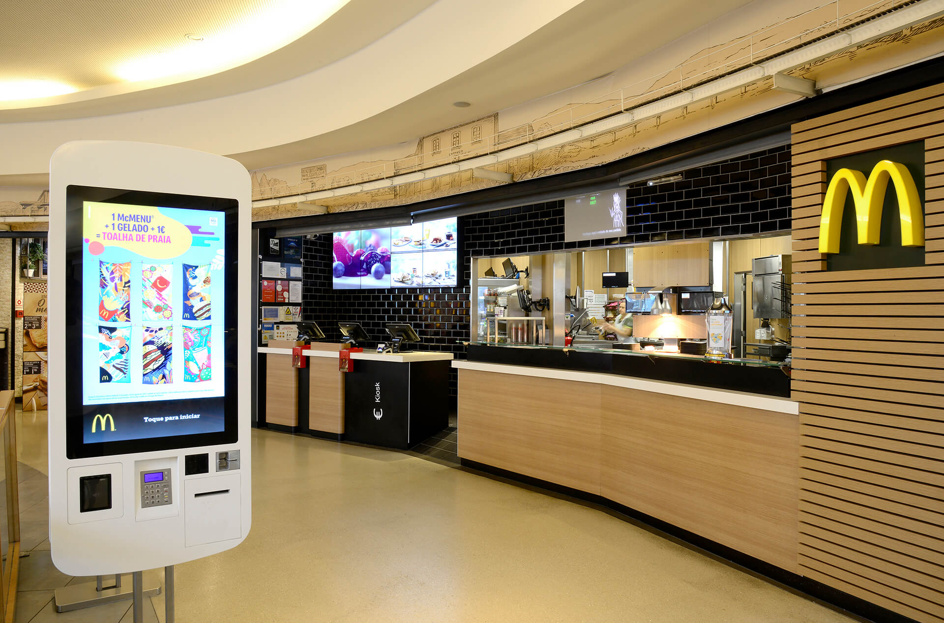 Exterior do restaurante McDonald's